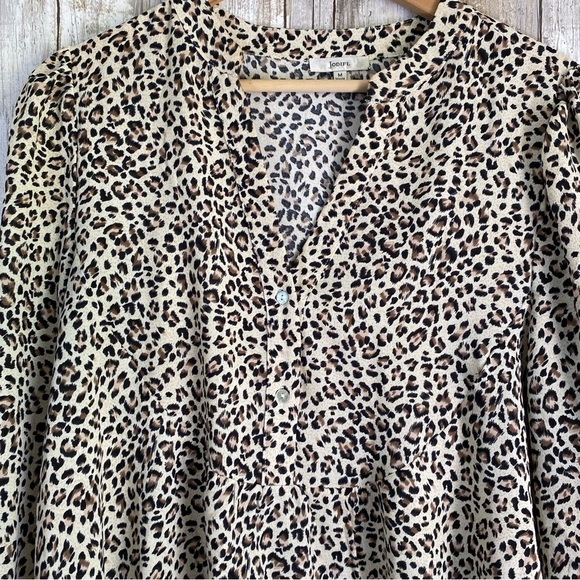 Jodifl Leopard Popover Blouse - Picture 5 of 6